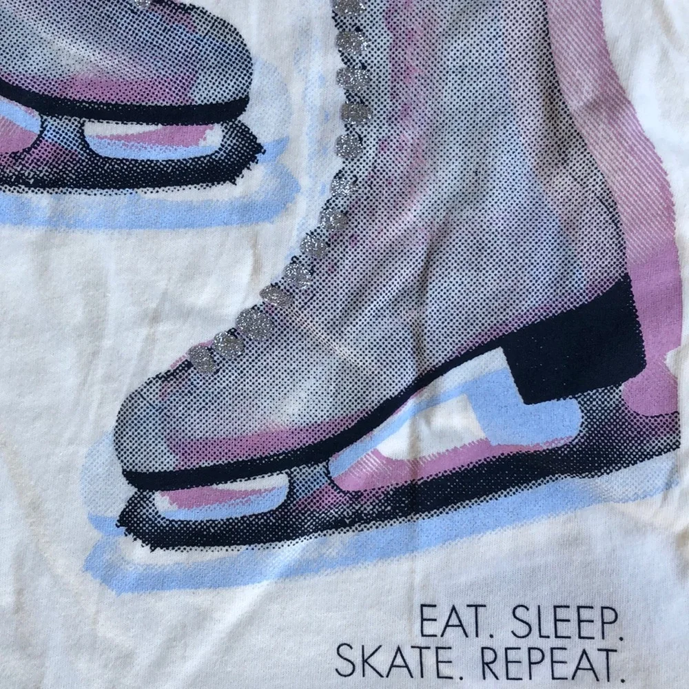 Gap kids long sleeve skating t-shirt size 2T New